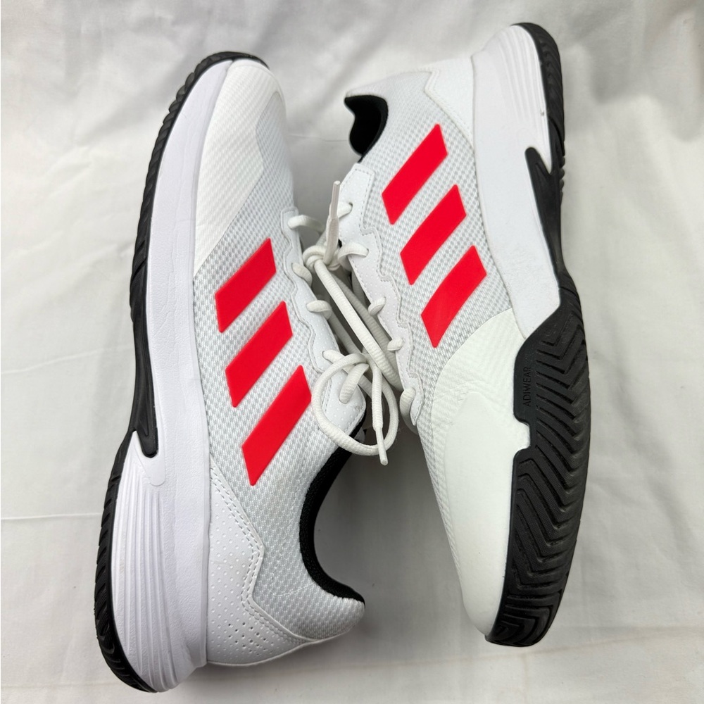 adidas White and Red Sneakers - Picture 4 of 8